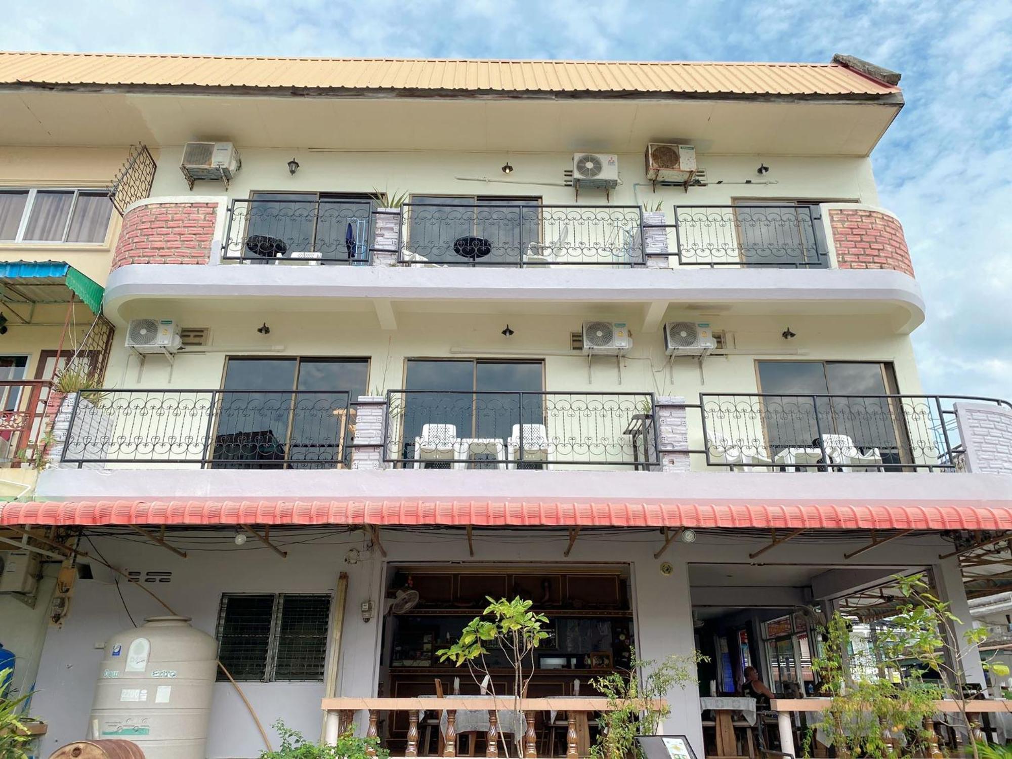 2 Vikings Guesthouse Karon Екстер'єр фото